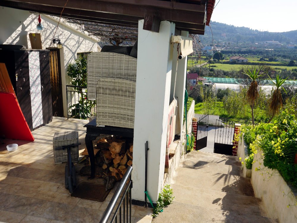 listing-image
