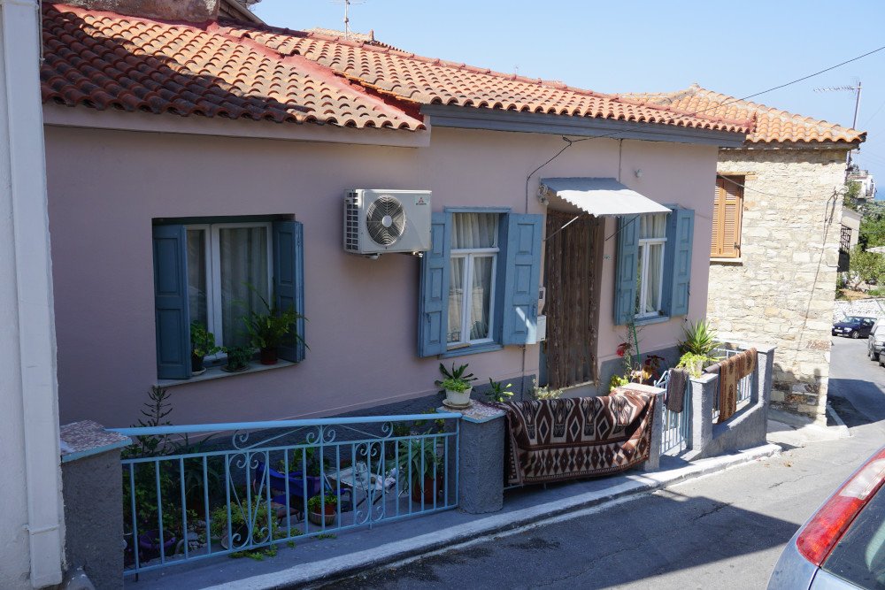 listing-image