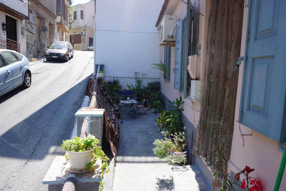 listing-image