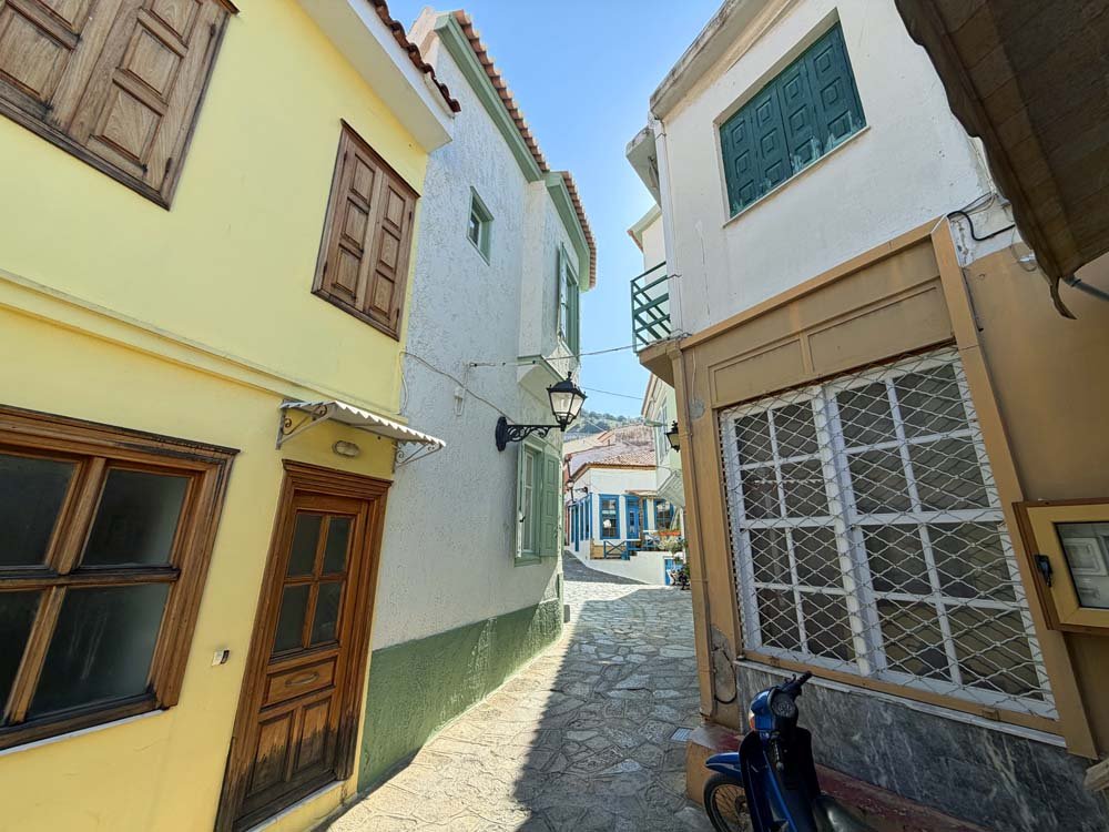 listing-image