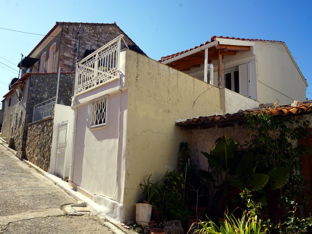 listing-image