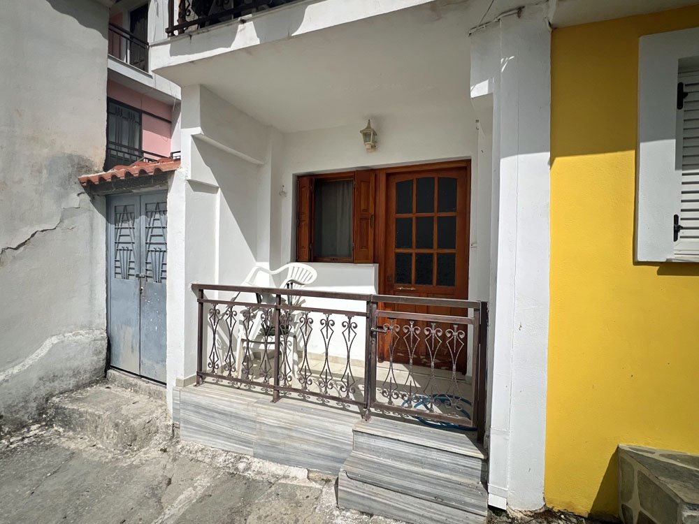 listing-image