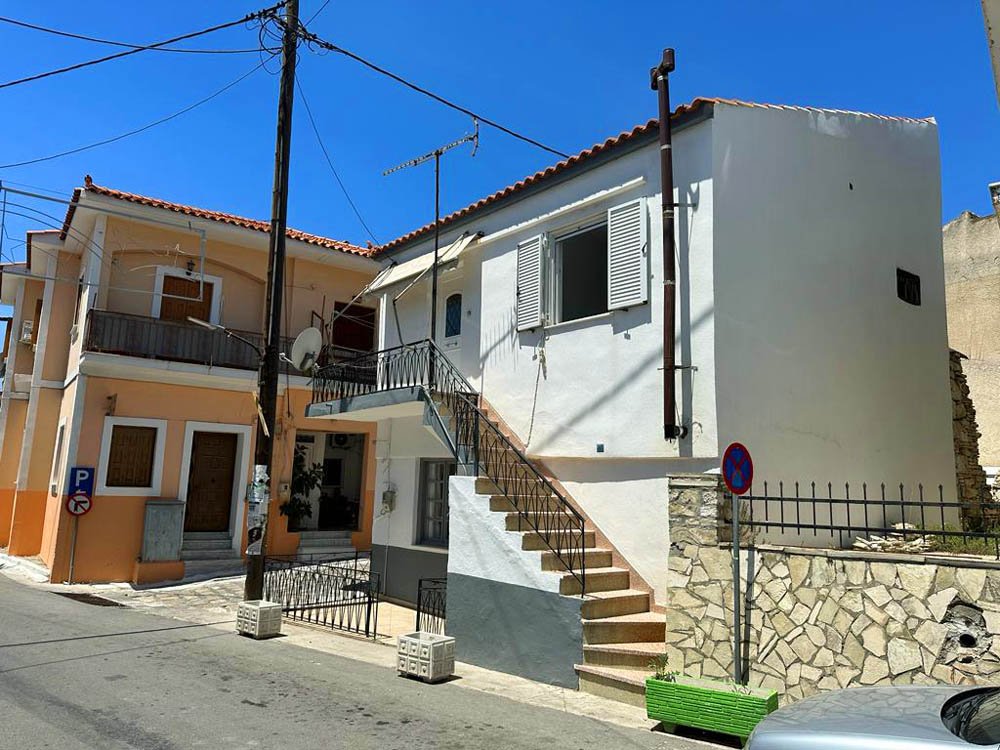 listing-image