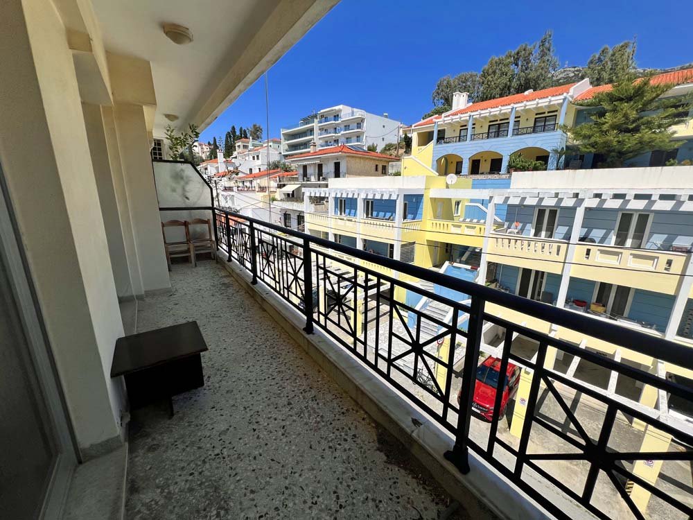 listing-image