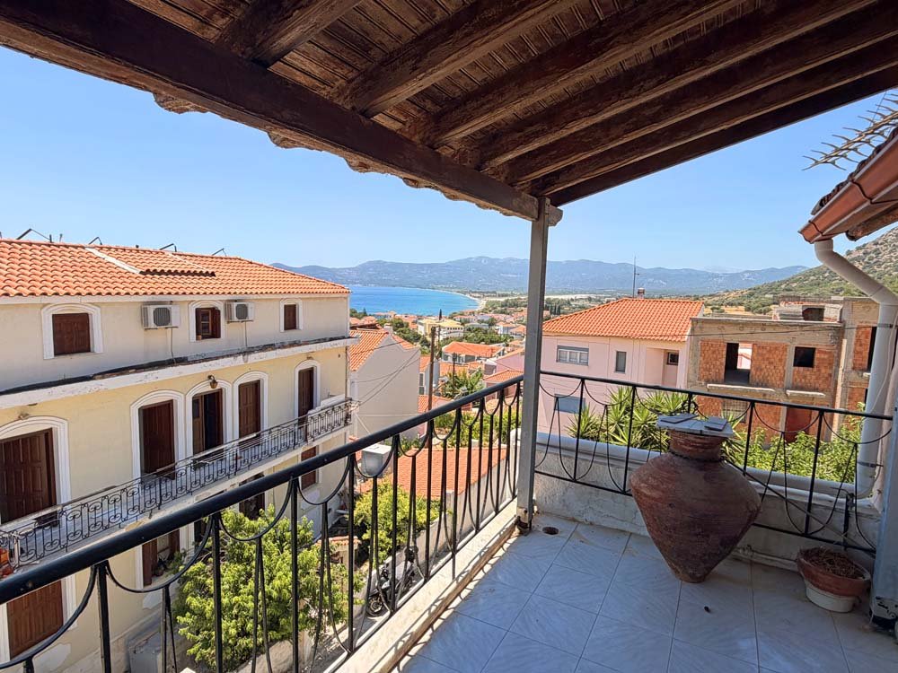 listing-image