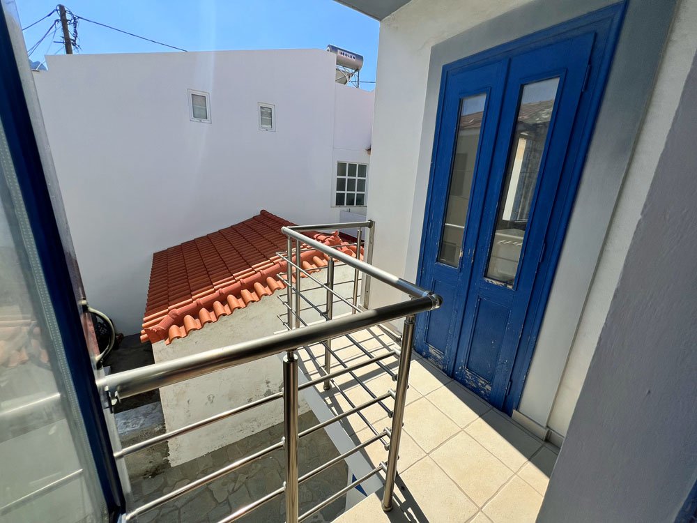 listing-image