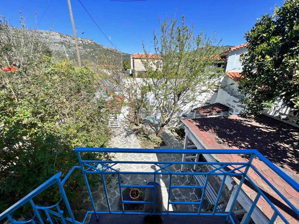 listing-image